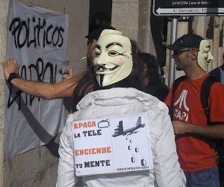 anonimous indignados, apaga la tele enciende tu mente