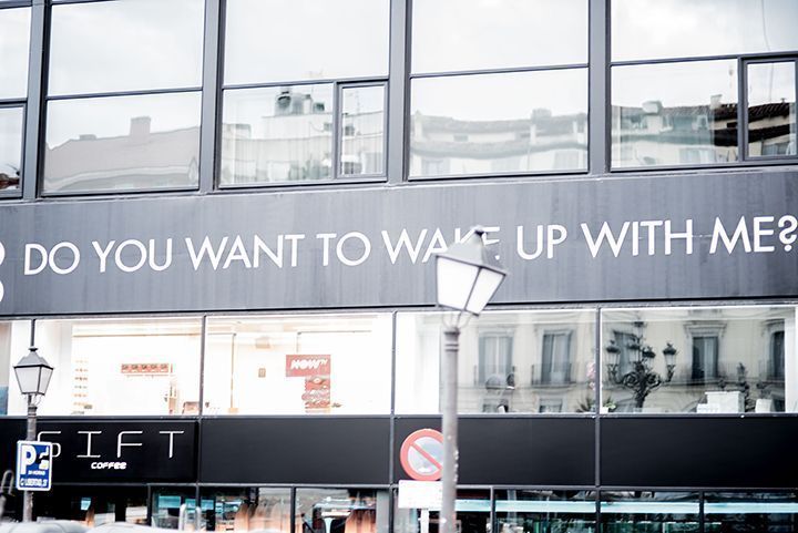 Do you want to wake up with me? otro Post Data