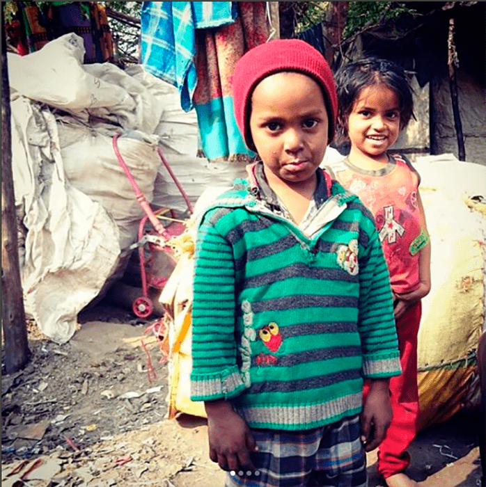 la realidad, otro Post Data, niños, slums, India