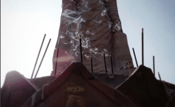Sarnath, budismo, el centro del mundo, estatua gigante de Buda, otro Post Data