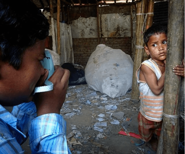 La foto de Firoj, otro Post Data, Fujifilm Instax Semilla para el Cambio, niños, slums, ONG