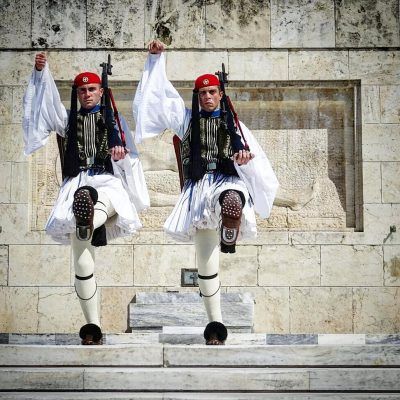 cambio de la guardia Atenas, otro Post Data