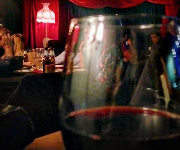 en el andén del metro, otro Post Data