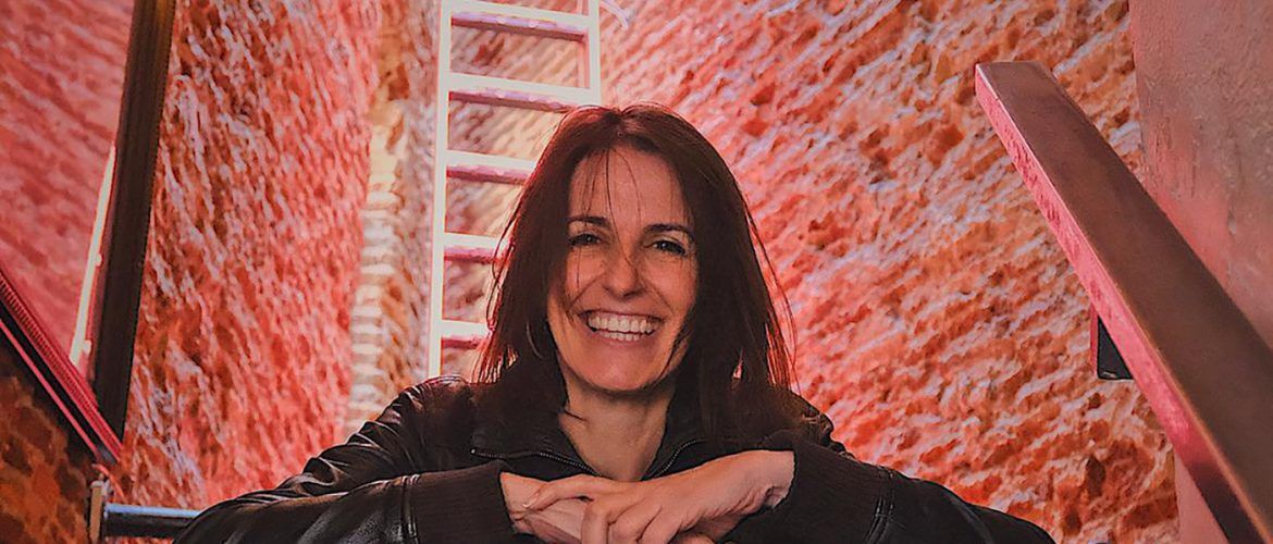 totalmente despeinada, otro Post Data, Pilar Ruiz Costa