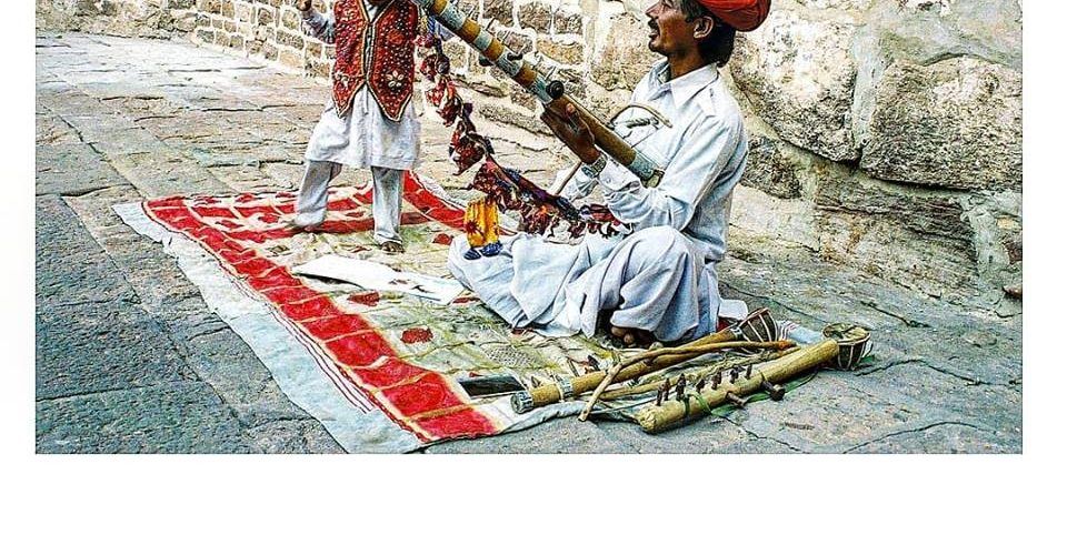 otro Post Data, los niños esclavos, India, mendigos