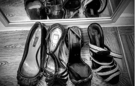 el asunto ese de los zapatos, otro Post Data, tacones, zapatos de tacón