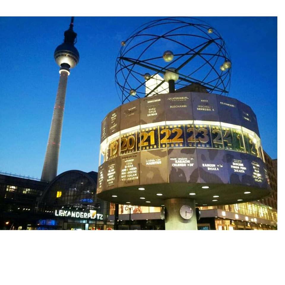 Urania, AlexanderPlatz, Berlín, otro Post Data, Pilar Ruiz Costa