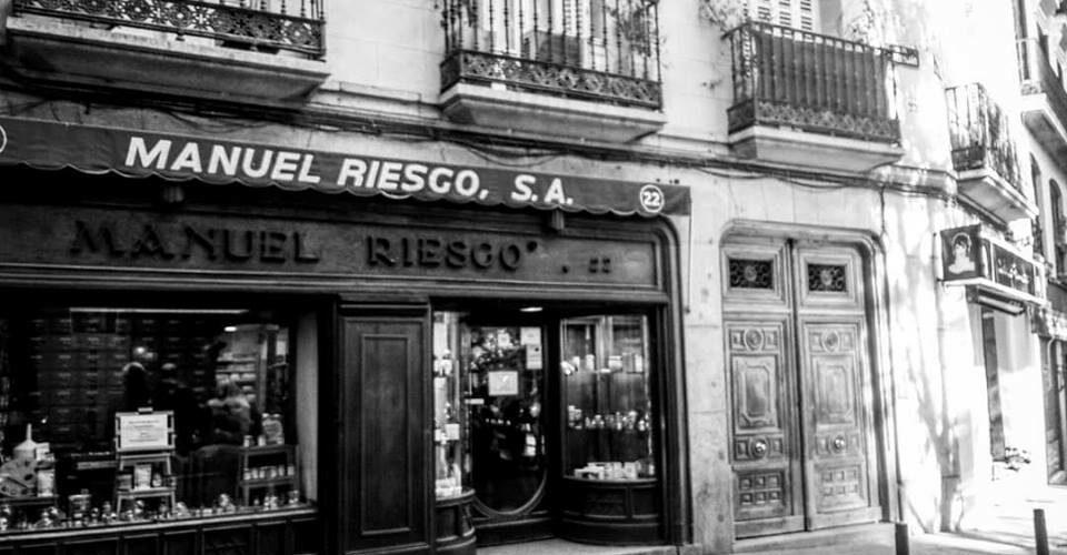 una-paradoja-en-madrid-manuel-riesgo-y-dolores-promesas